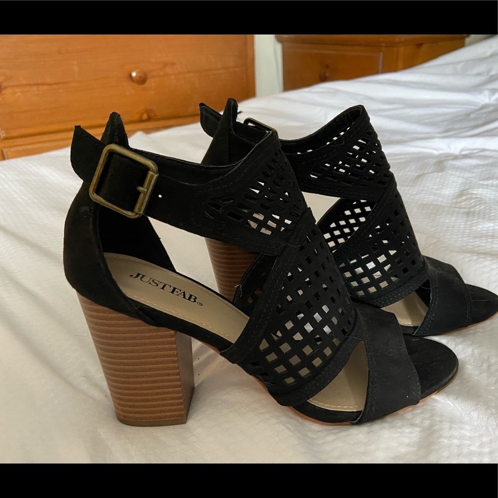 Just fab cute chunky healed sandals